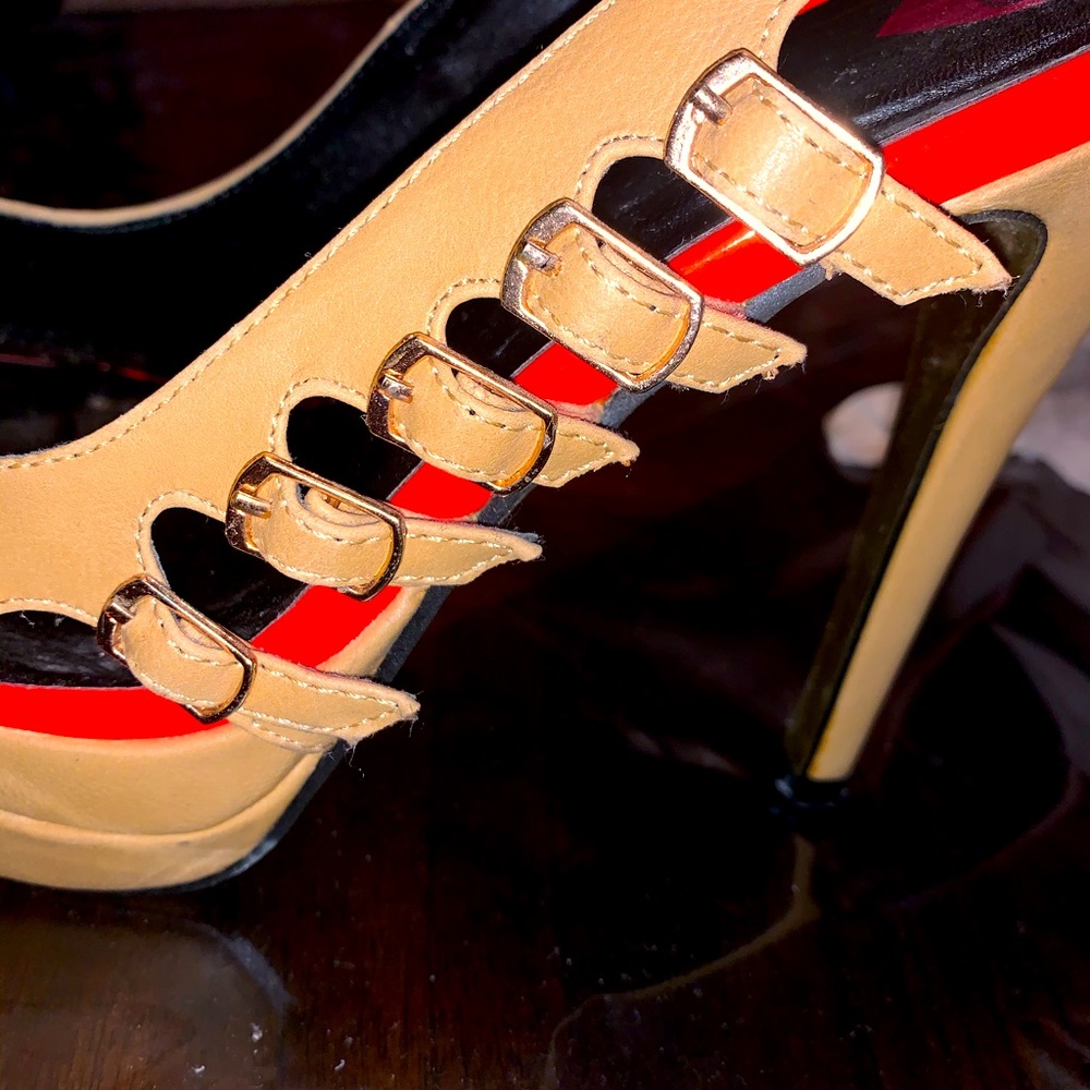 2b Heels. Open toe. Orange and cream.